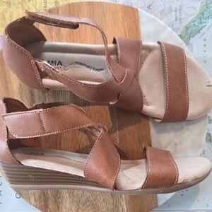 Mia Amore Womens Sandals Blanche 8.5